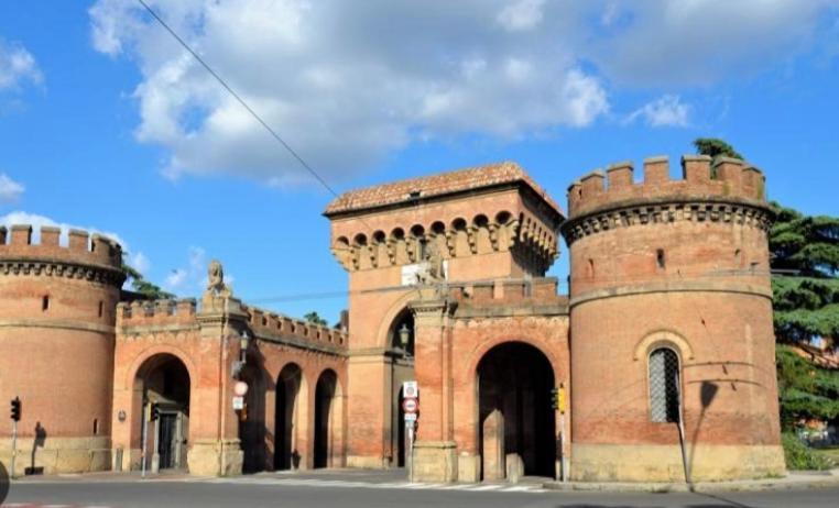 Saragozza Boutique Apartment Bologna Bagian luar foto