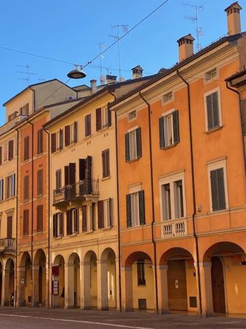 Saragozza Boutique Apartment Bologna Bagian luar foto